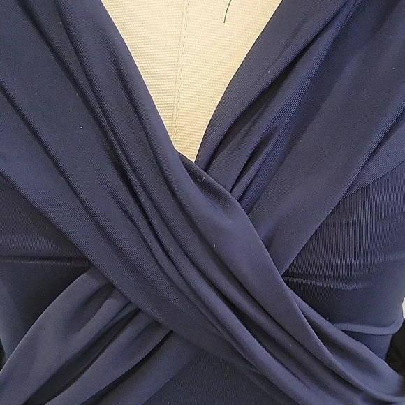 Arden B. Dark Blue Sleeveless Top - Form Fitting, Size M - Picture 4 of 7